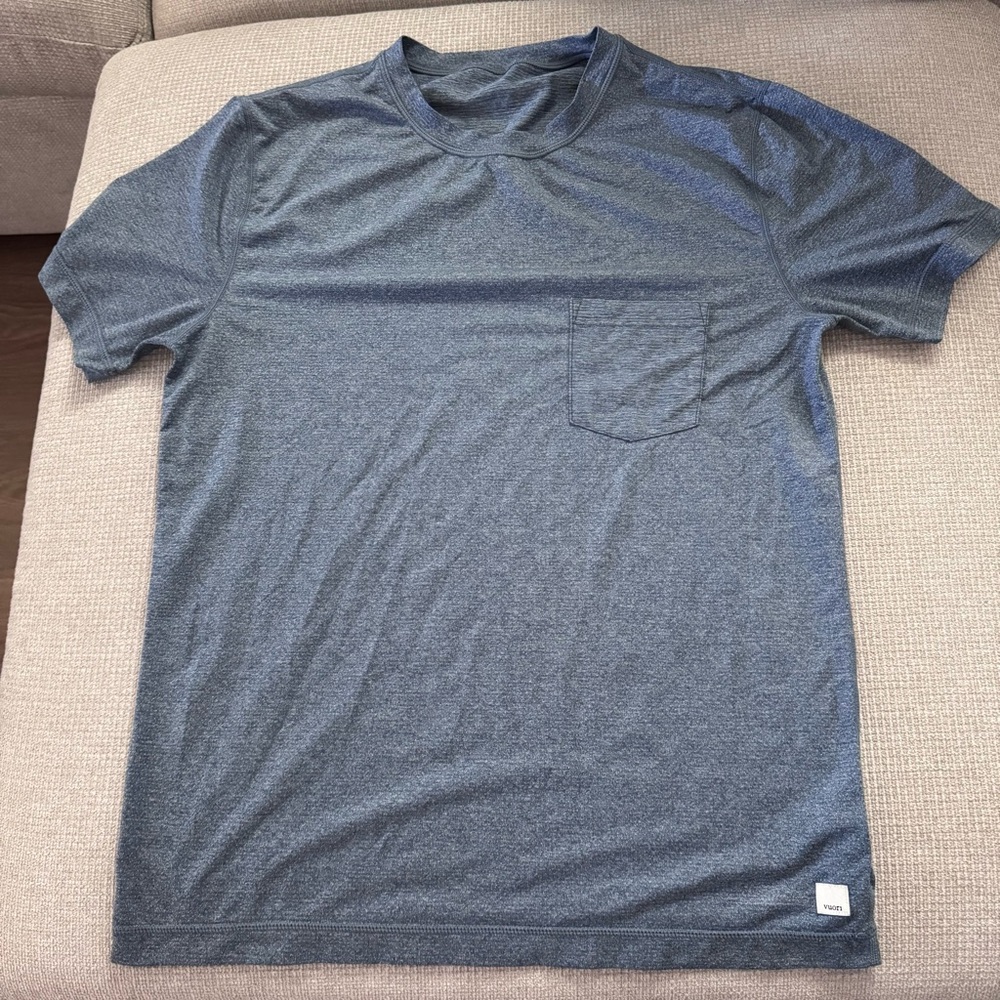 Vuori Men's Pocket T-Shirt - Heather Blue medium